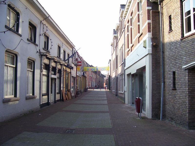 zicht in polderstraat