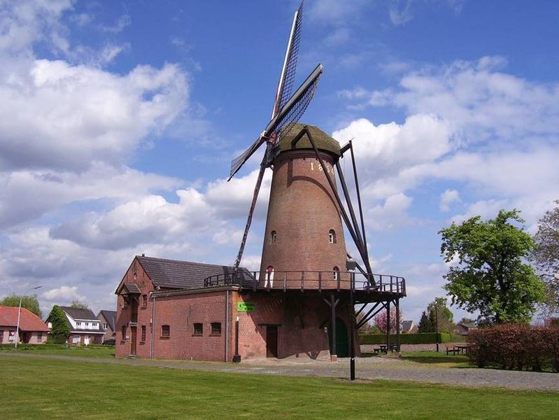 image011
